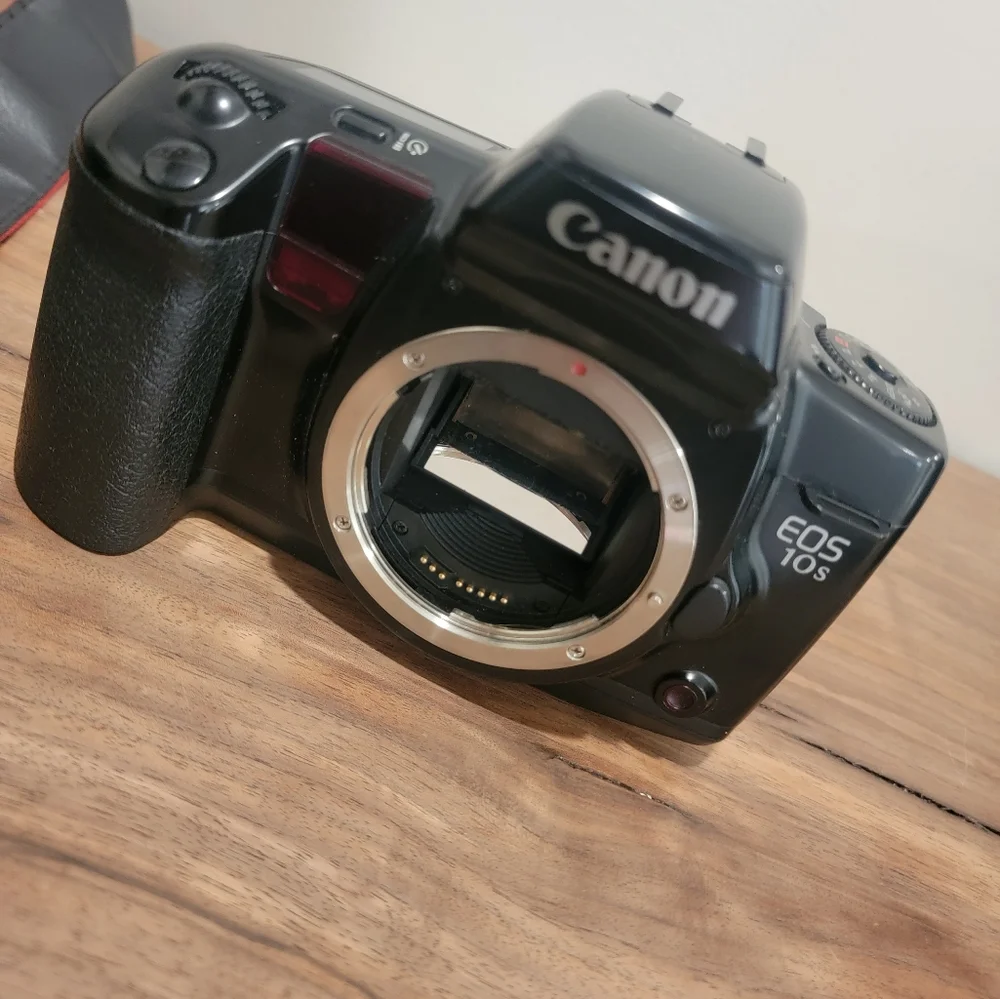 Canon Camera EOS Rebel T1 bundle